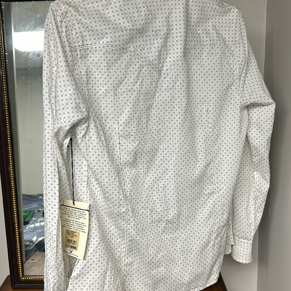 True Religion button down - Picture 5 of 6